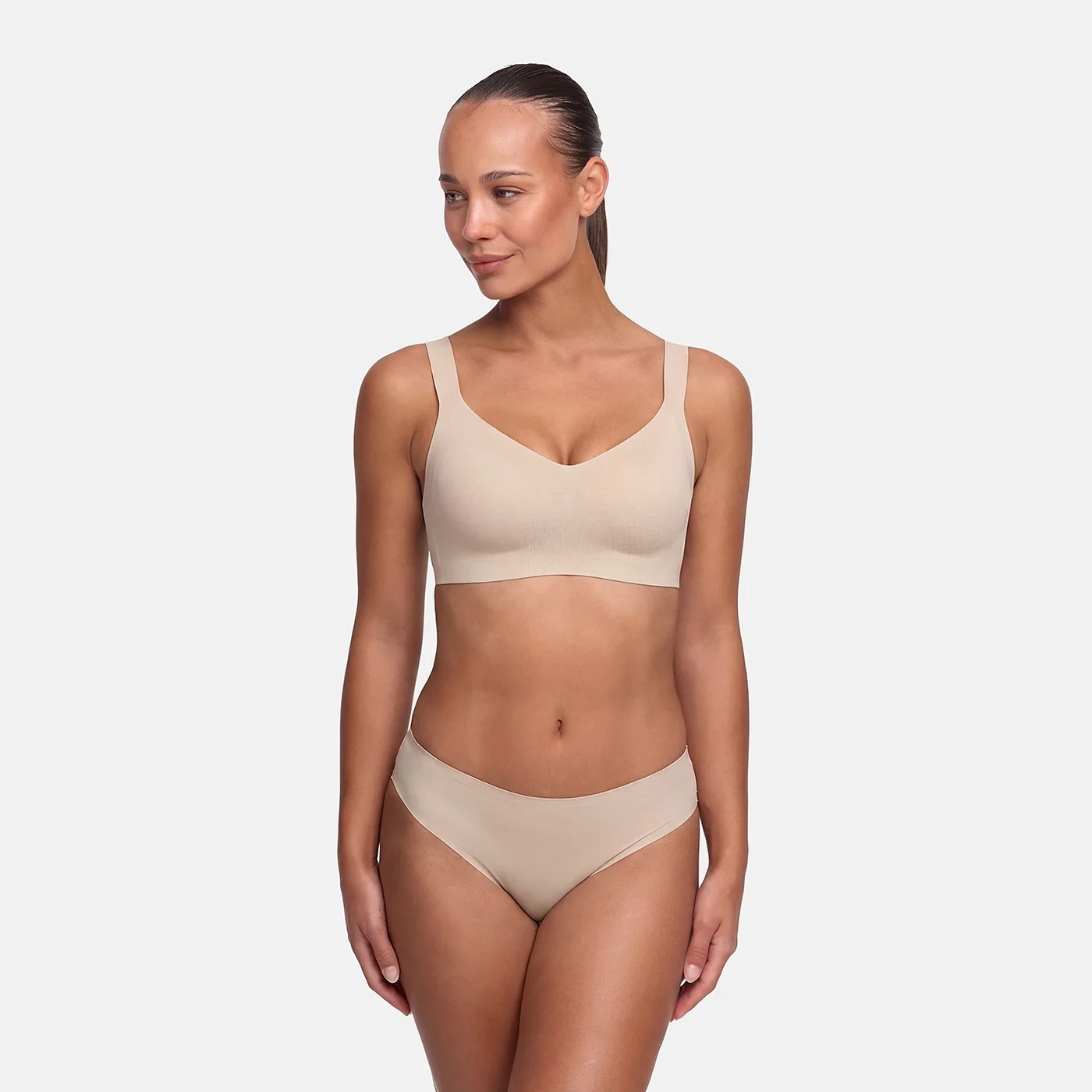 Seamless Compact Push-Up BH - Image 17