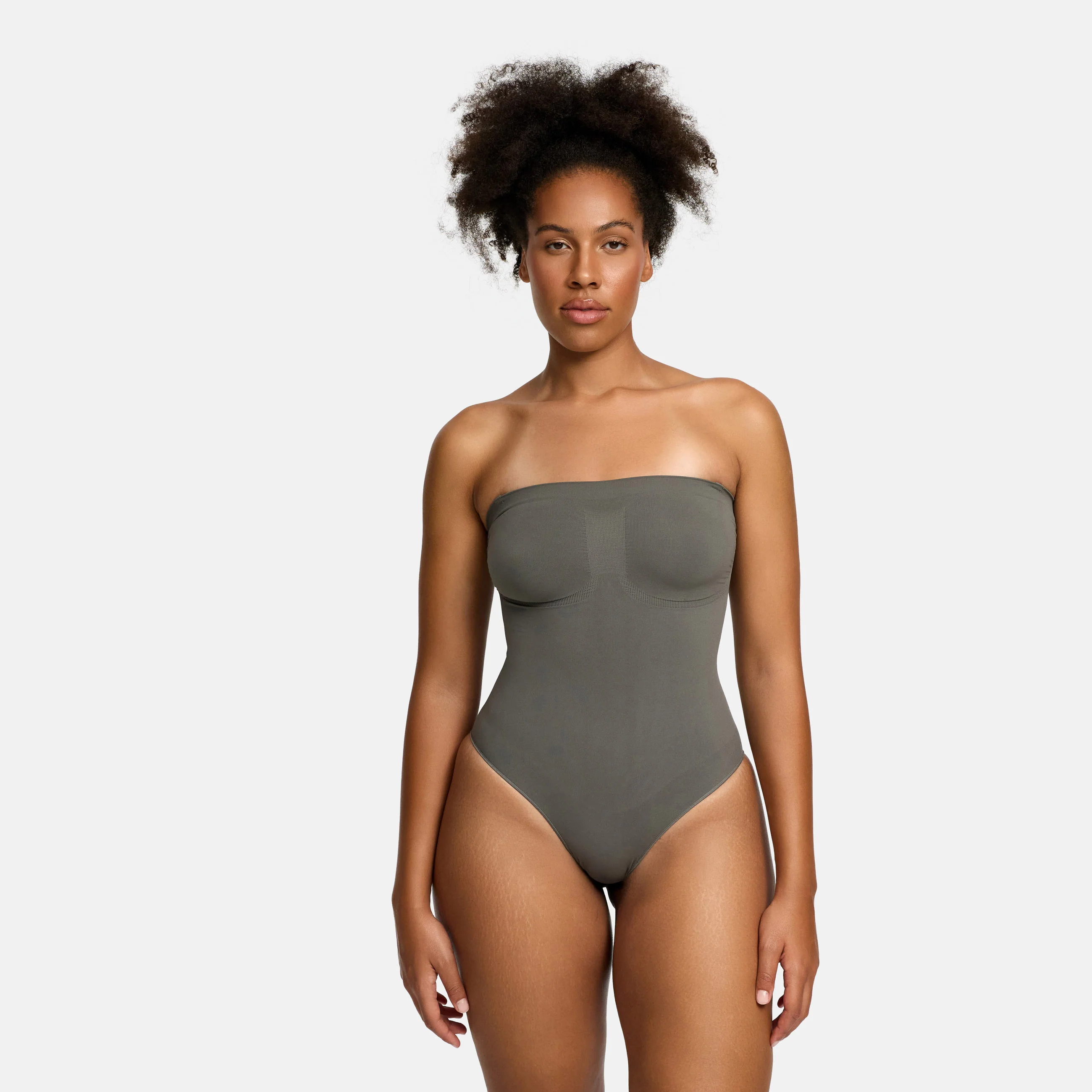 Trägerloser Bodysuit Sculpting Shapewear mit Slip - Image 17